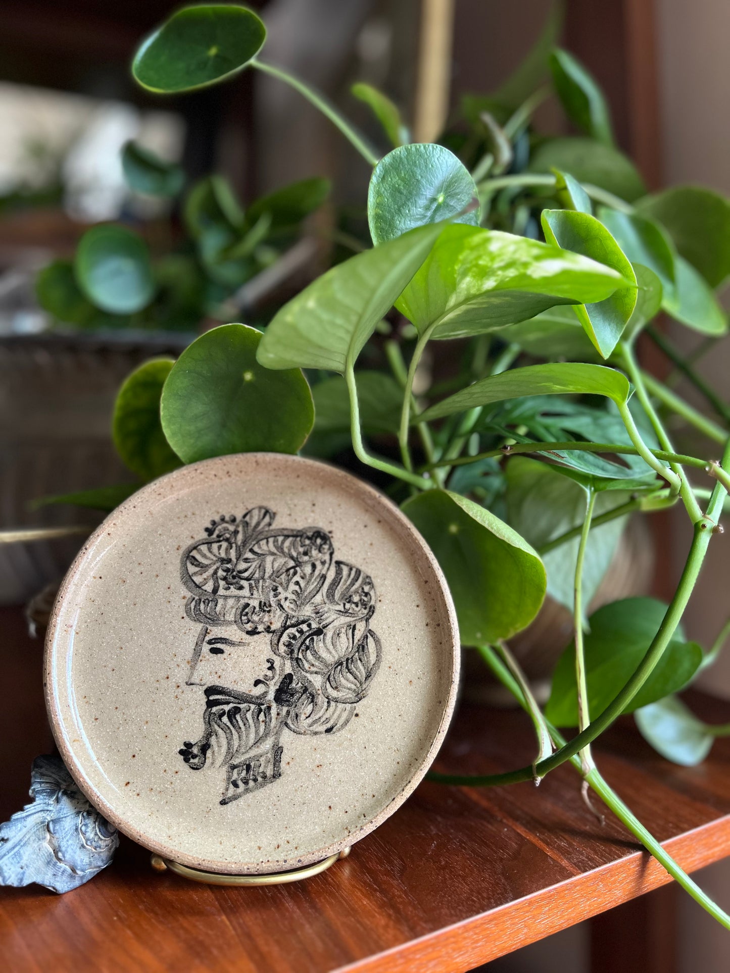 Samrat (iii) - Ceramic Dish (6 in)